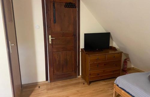 Miechow Hotel | Karczma Siedlisko Pokoje Gościnne