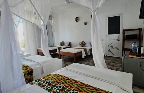 Paje Bed & Breakfast | Karibu House Paje