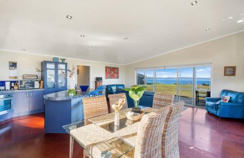 Rangiputa House | Karikari Beach House - Rangiputa Holiday Home