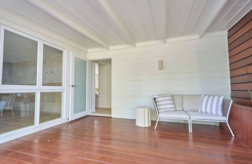 Hunchy Apartment | Karma Suites - Suite 3