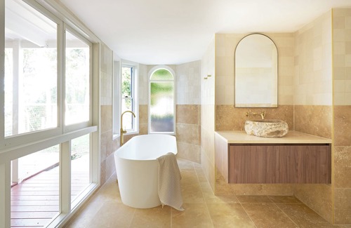 Hunchy Apartment | Karma Suites - Suite 3