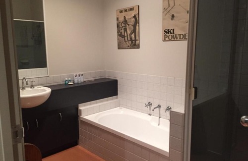 Harrietville Apartment | Karoondah 8