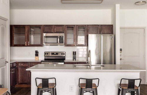 Frisco Apartment | Kasa | Family Friendly 2B + Steps to Stonebriar Mall | Frisco