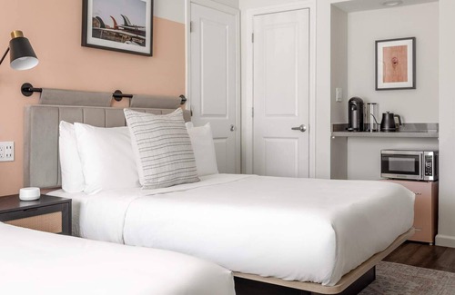 Ventura Apartment | Kasa Palo Alto | Couples Retreat in Silicon Valley