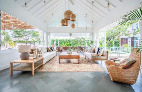 Berawa Villa | Kasianda House - Private Resort with Culinary Team, Butlers and Mixologists