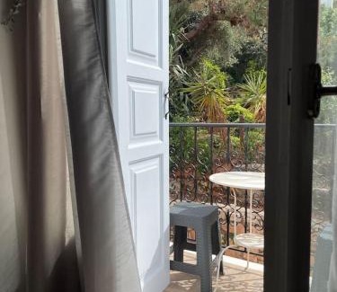 Kifisia Apartment | Kastelorizo suites