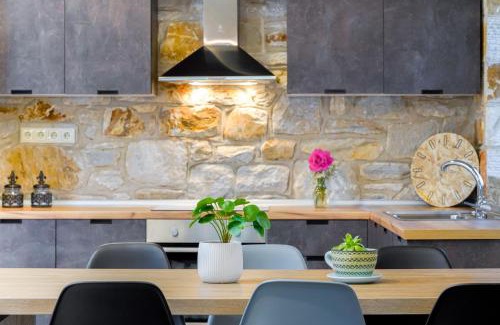 Skala Potamias House | Kastro Stone House