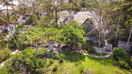 Diani Beach House | Kasuku Villa, Warandale Cottages