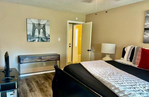 Katy House | Katy Hideaway - Charming 3 BDR