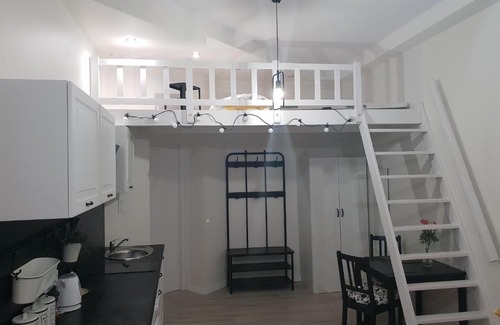 Katowice Apartment | Kawalerka z antresolą 10 minut od Dworca i Galerii