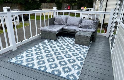 Newquay House | Kayes Retreat Three bed caravan Newquay Bay Resort Quieter area of park
