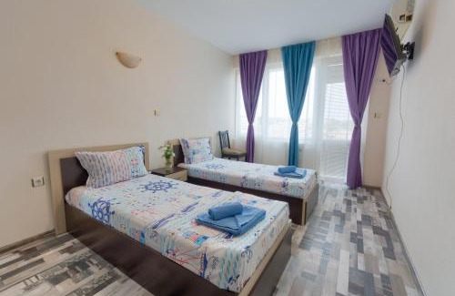Kiten House | Kazlarov Guest House