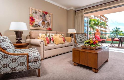 Honokowai Apartment | KBM Resorts Spacious 4-Bedroom Honua Kai Collection Multi Unit Listing Same Floor Ocean Views 2 Free Rental Cars HKK-22529