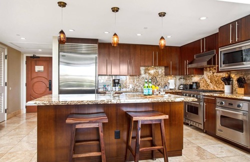 Honokowai Condo | KBM Resorts | Spacious 4-Bedroom Honua Kai Collection | Multi Unit Listing | Same Floor | Ocean Views | 2 Free Rental Cars! HKH-503/24