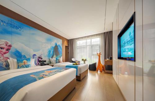 Wulingyuan Hotel | 柯梵酒店 - Approximately 3 kilometers from the East Gate of Zhangjiajie National Forest Park - Free one-way pick-up or drop-off service for over 3 nights - English speaking customer service