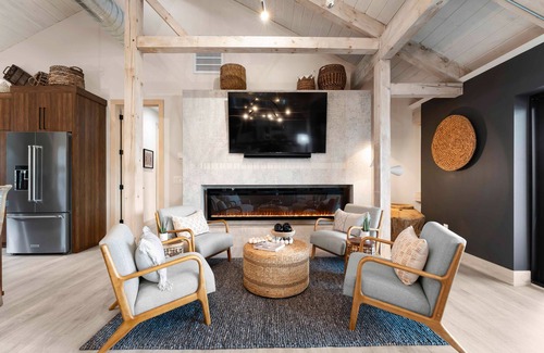 Mooresville House | Keenan Beach w/Beach, Heated Pool & Game Room