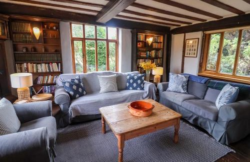 Beccles House | Keirs Cottage