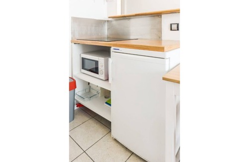 Quartier de la Roquette Apartment | Keller one bedroom in Bastille