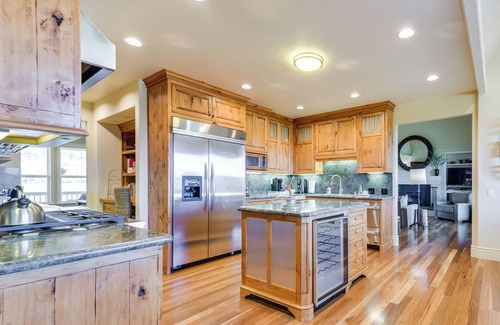 Kelseyville Villa | Kelseyville Home w/Private Pool & Vineyard Views!