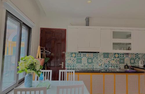 Trang Tien Apartment | Kem APT- Downtown- Quiet-18 Ngô Quyền