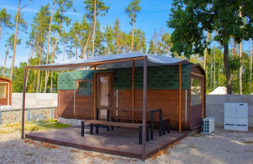 Hradec Kralove House | Kemp Stříbrný rybník by Interhome