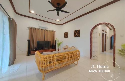 Johor Bahru House | Kempas Kampung style 12pax Family Suites