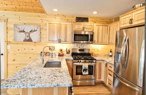 Soldotna Cabin | Kenai Riverfront Cabin, Private Fishing Platforms, Newly Remodeled