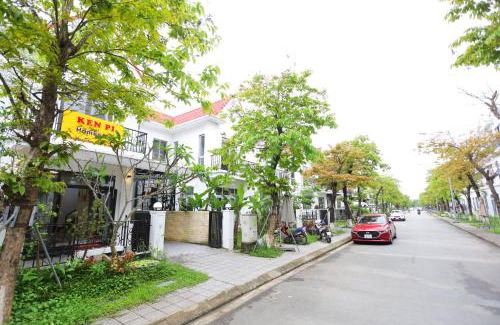 Huong Thuy Hotel | KenPi House - khu đô thị Royal Park