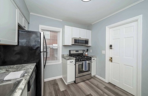 Roselawn Finance Condo | Kenwood Keys 1 – Cozy Stay for 6