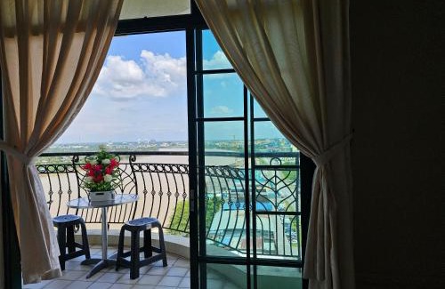 Kuching Apartment | Kenyalang Riverine Emerald Condominium Homestay