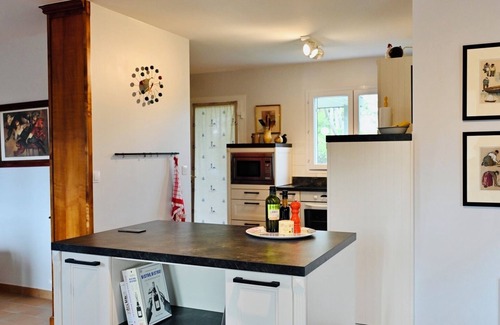 Penestin House | KerDesAmis: recently renovated; 300 m walk to the beach