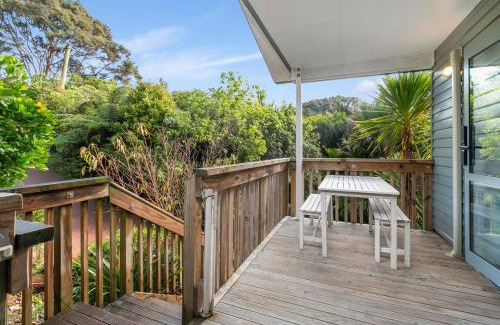 Onetangi House | Kererū Cabin