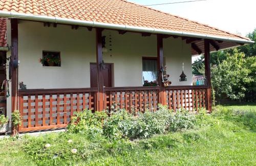 Tiszaujvaros Apartment | Kertvárosi Apartman