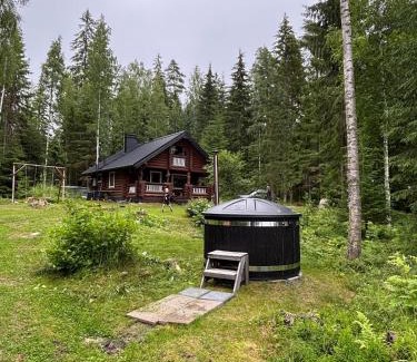 Jyvaskyla Ski Chalet | Kesämökki Korpilahdella, Päijänteen rannalla