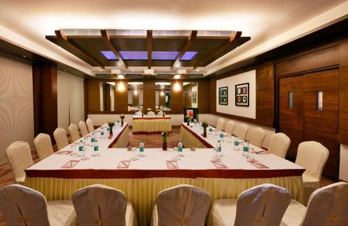 Gadag-Betageri Hotel | Keshav Clarks Inn Gadag