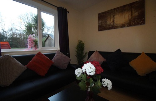 Chesterfield House | Keswick House Chesterfield by Smart Corporate Stays