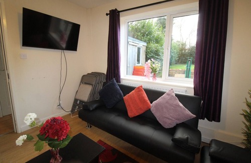 Chesterfield House | Keswick House Chesterfield by Smart Corporate Stays