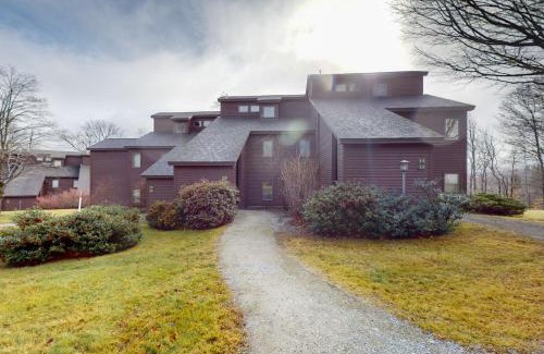 Ludlow Apartment | Kettle Brook I4