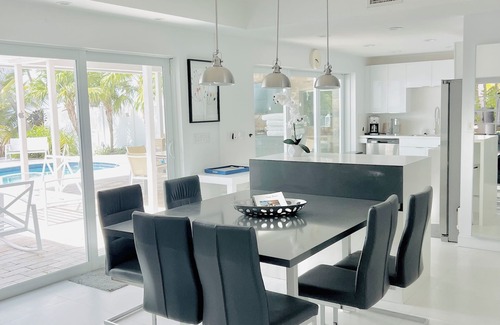 Key Largo House | #Key Largo beachfront: “Sunset Beach Paradise” private beach/Pool Home ,