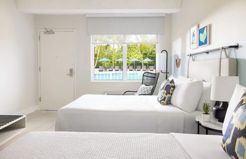 New Town Hotel | Key West Poolside Paradise w/Cabanas, Lawn Games & Tiki Bar