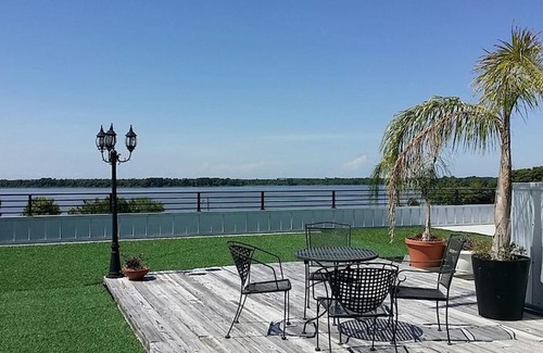 Tavares Resort | Key West Resort on Lake Dora