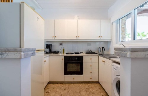 Pyla Apartment | Keylana's 2-BR Apt By The Beach
