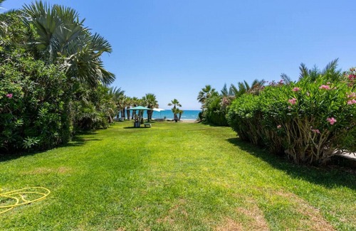Pyla Apartment | Keylana's 2-BR Apt By The Beach