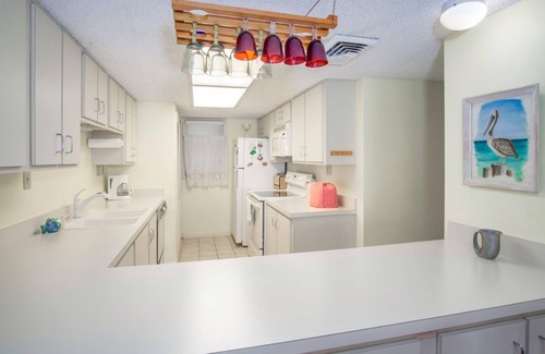 Key Colony Beach Condo | Keys Please in Key Colony Beach