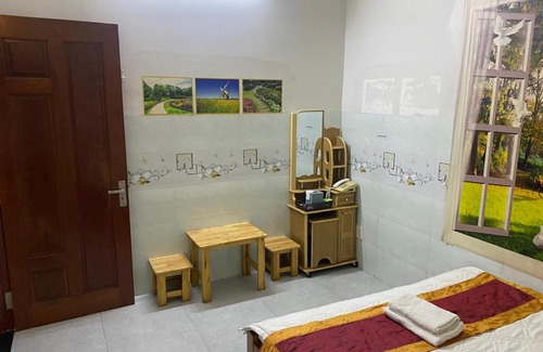 District 12 Hotel | Khách Sạn Nguyên Trung