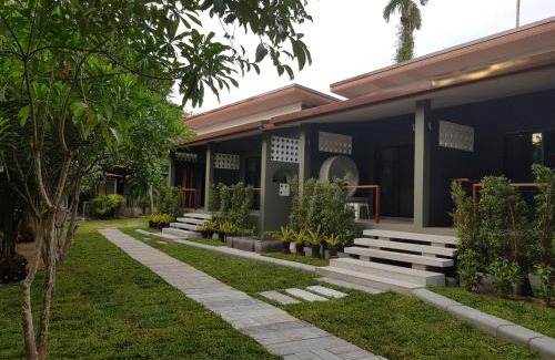 Khuekkhak Resort | Khaolak Yama Resort - SHA Plus