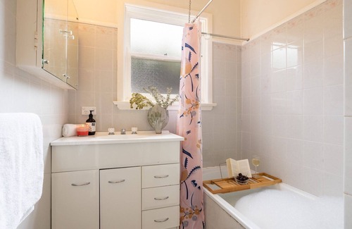 Kiama Heights House | Kiama Beach Cottage at Easts Beach