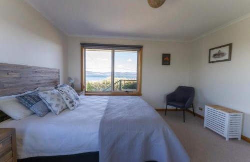Akaroa House | Kiama Cottage beside the Bay
