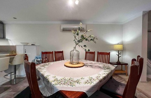 Kiama Heights Apartment | Kiama Ocean View Cottage lifestyle