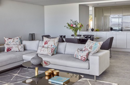 Mountainside Bed & Breakfast | Kianga luxury penthouse